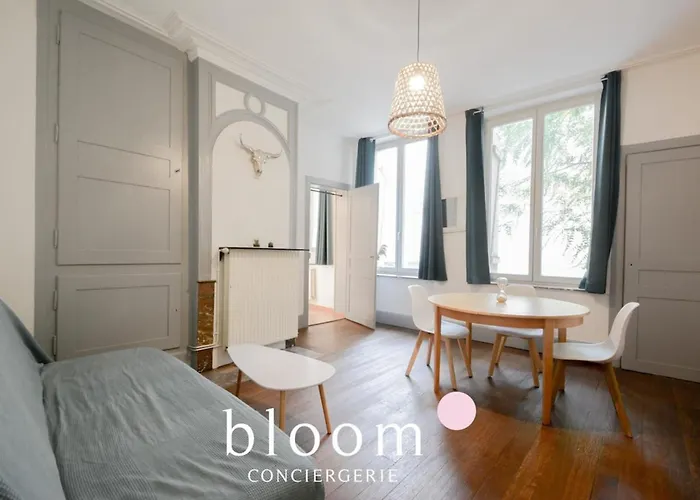 Vieille Place St Epvre Le 2 Des Dames Appartement *